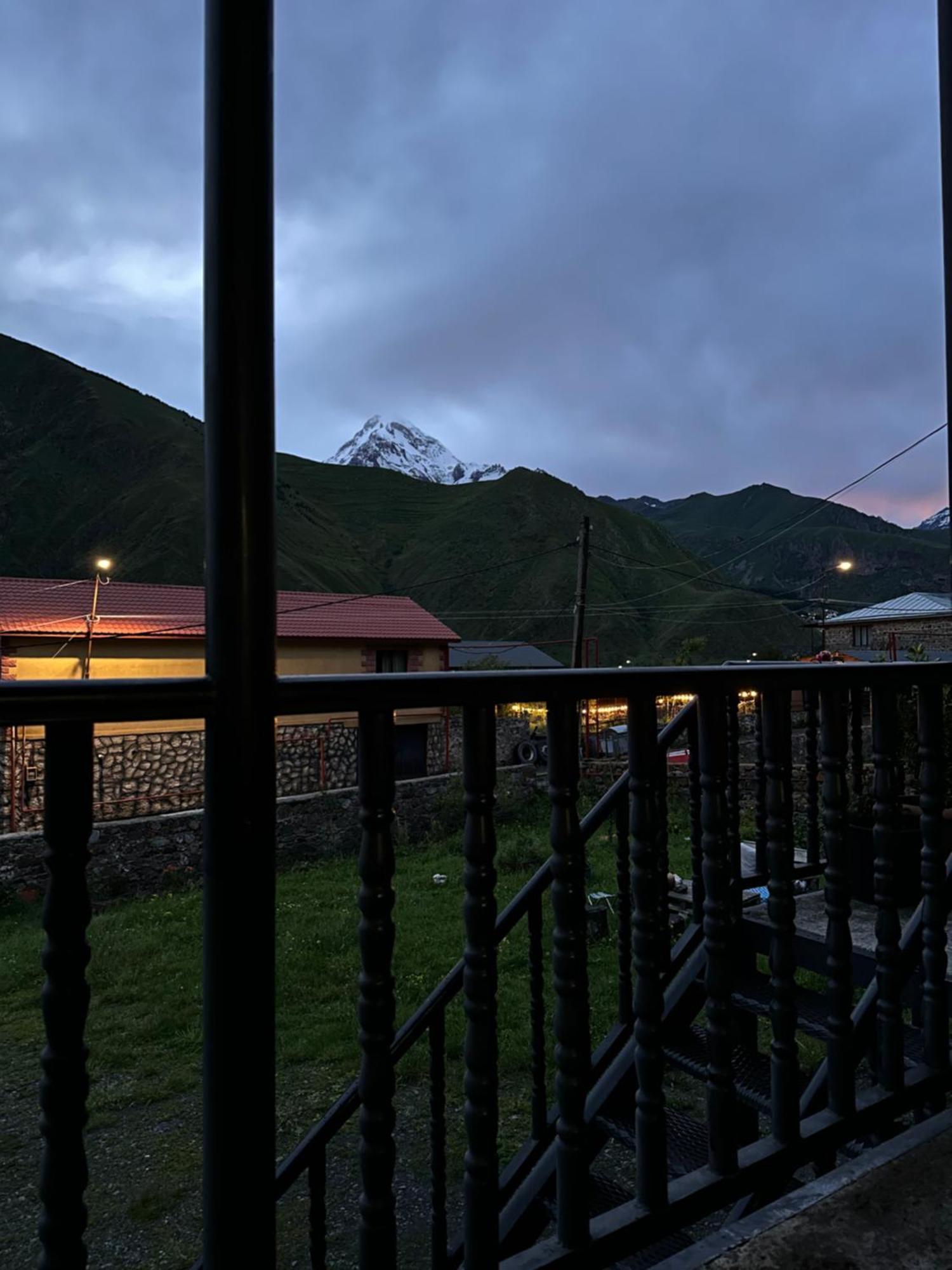 Hotel Dari Kazbegi Eksteriør billede