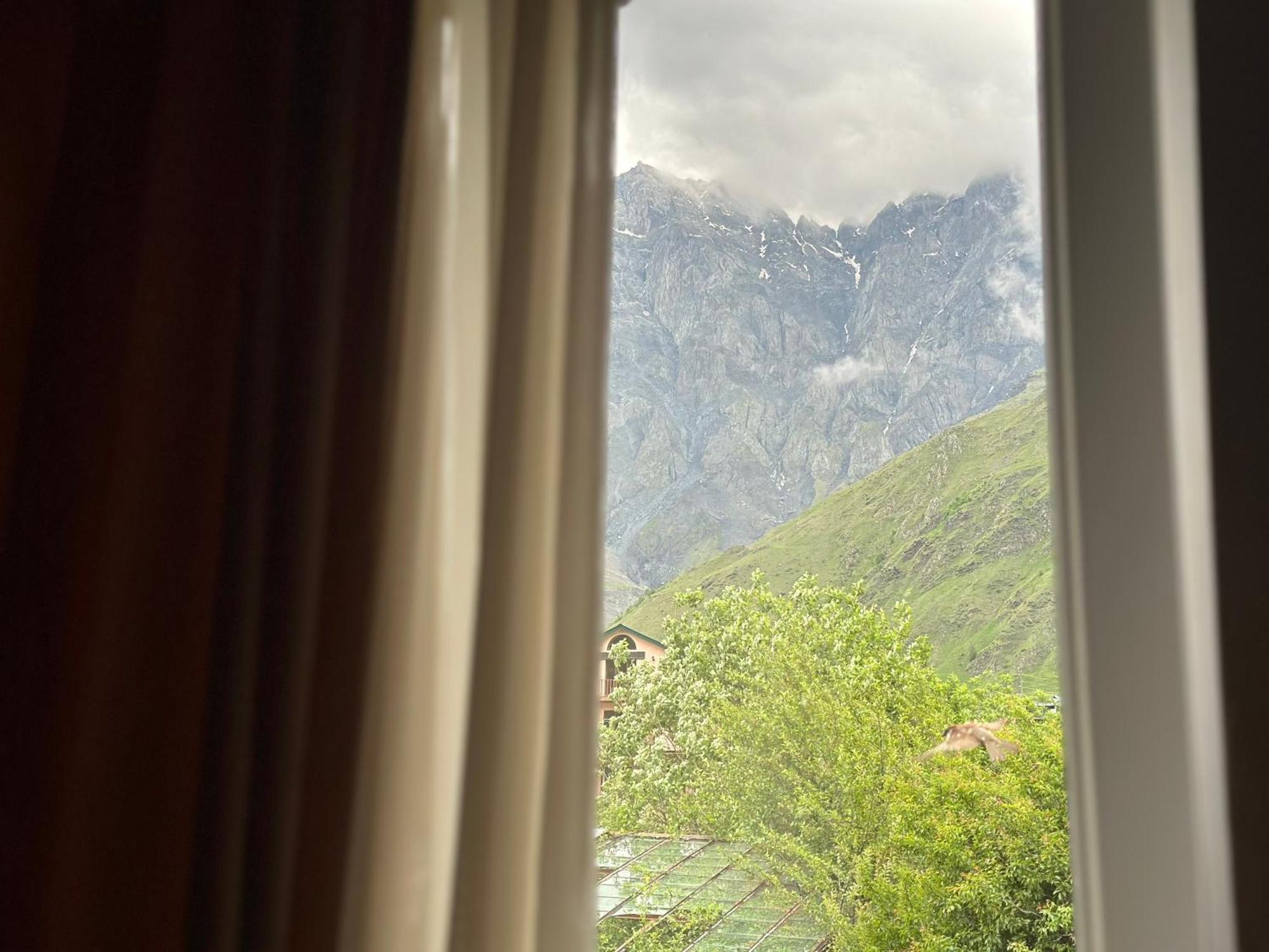 Hotel Dari Kazbegi Eksteriør billede