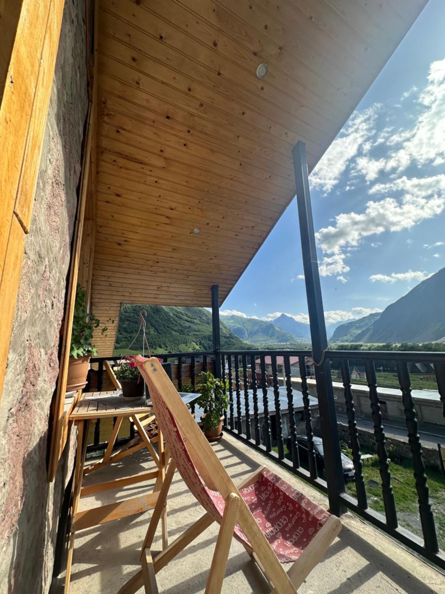 Hotel Dari Kazbegi Eksteriør billede