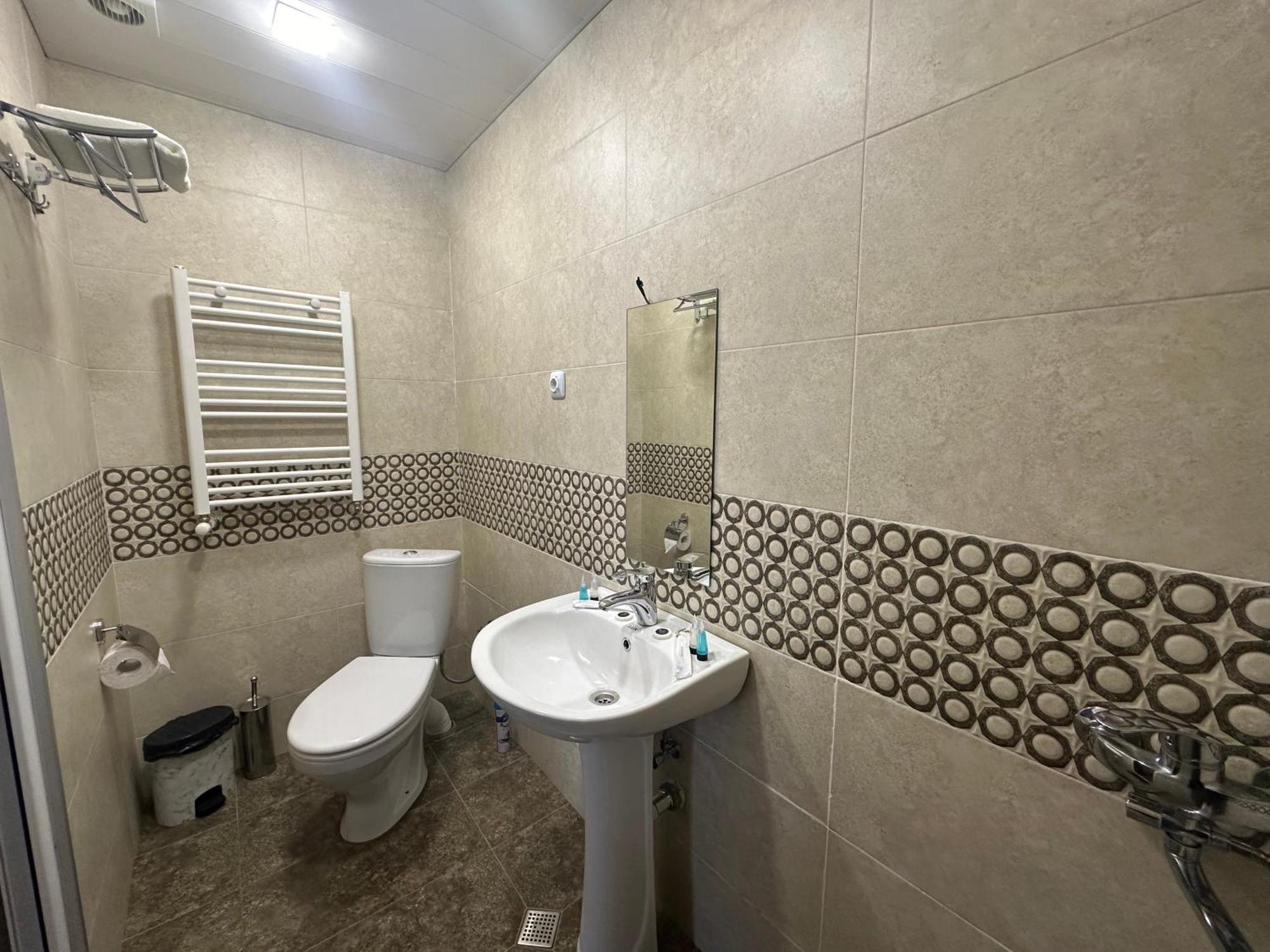 Hotel Dari Kazbegi Eksteriør billede